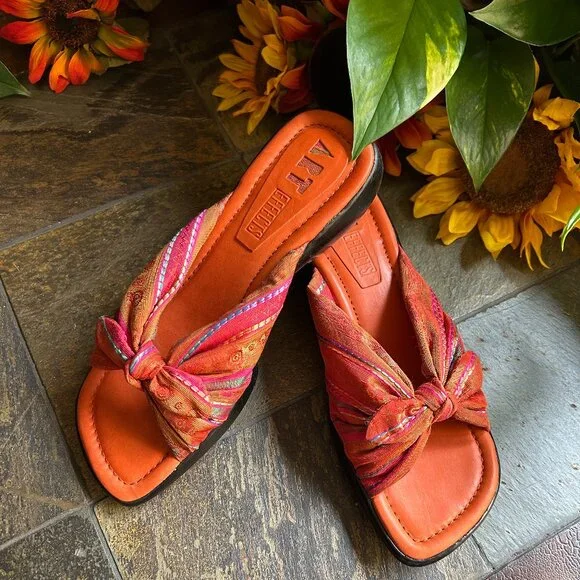 Art Effects Tropical Stripe Fabric Bow Sandals/Slides - Picture 6 of 7